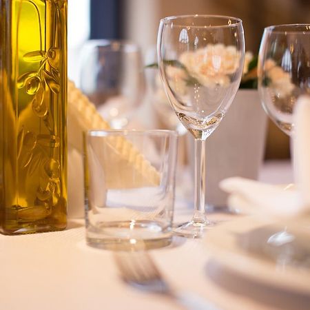 Glas-Hotel 4* ジャリ エクステリア 写真
